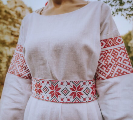 Vyšívaný ľanový opasok