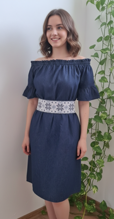 Vyšívaný opasok s rodovou hviezdou