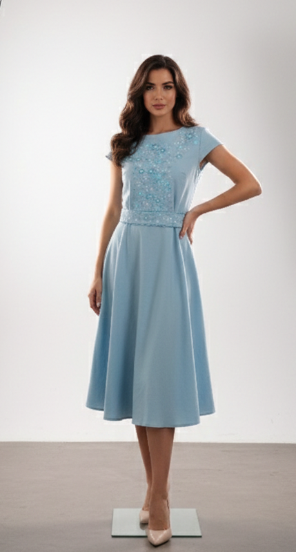 Vyšívané ľanové šaty